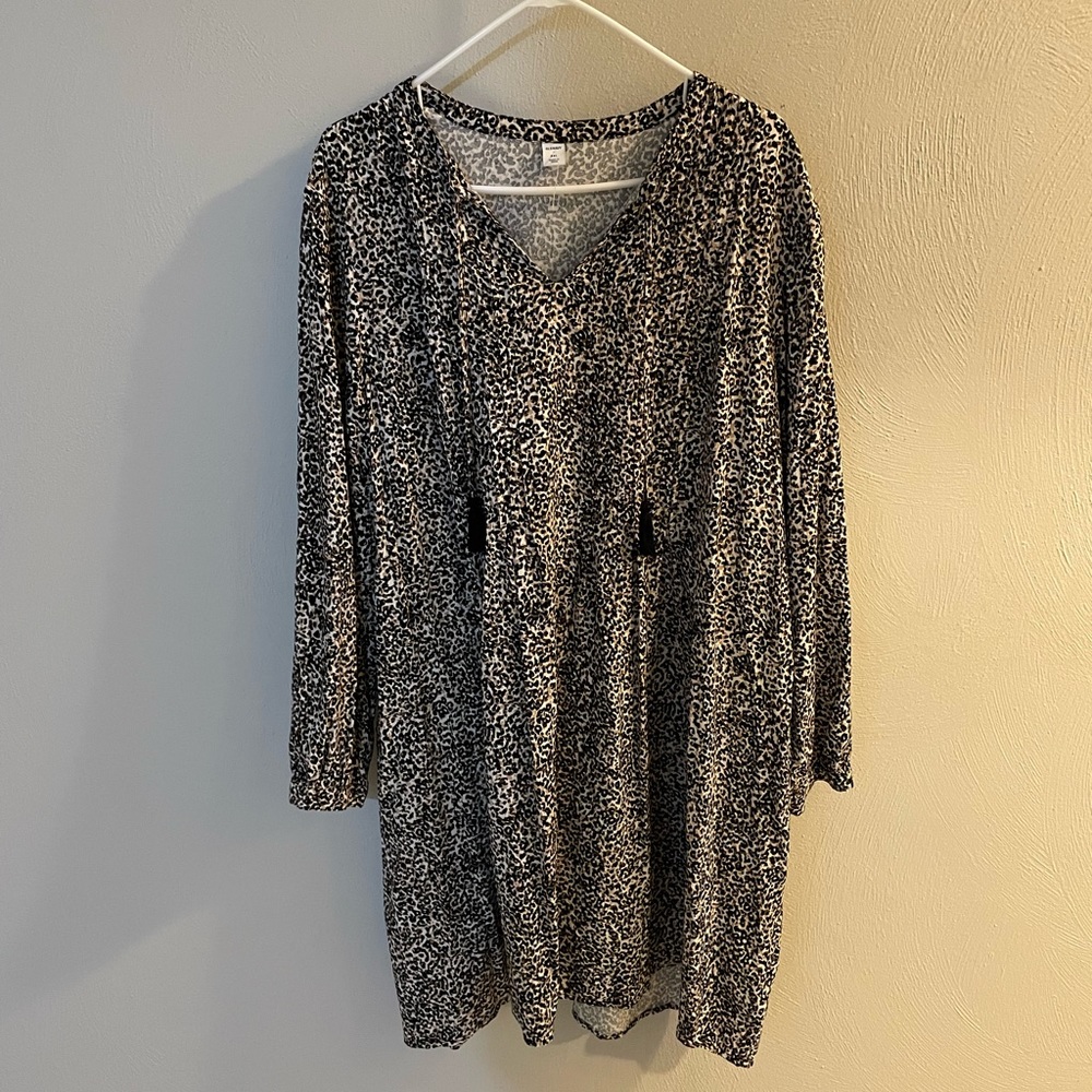 Old Navy Cheetah Print Long Sleeve Swing Dress with Front Tassels